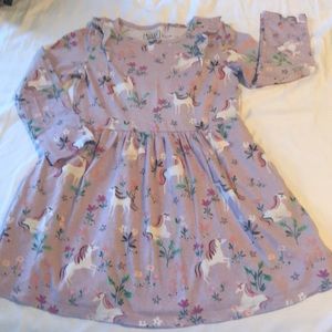 Girls dress